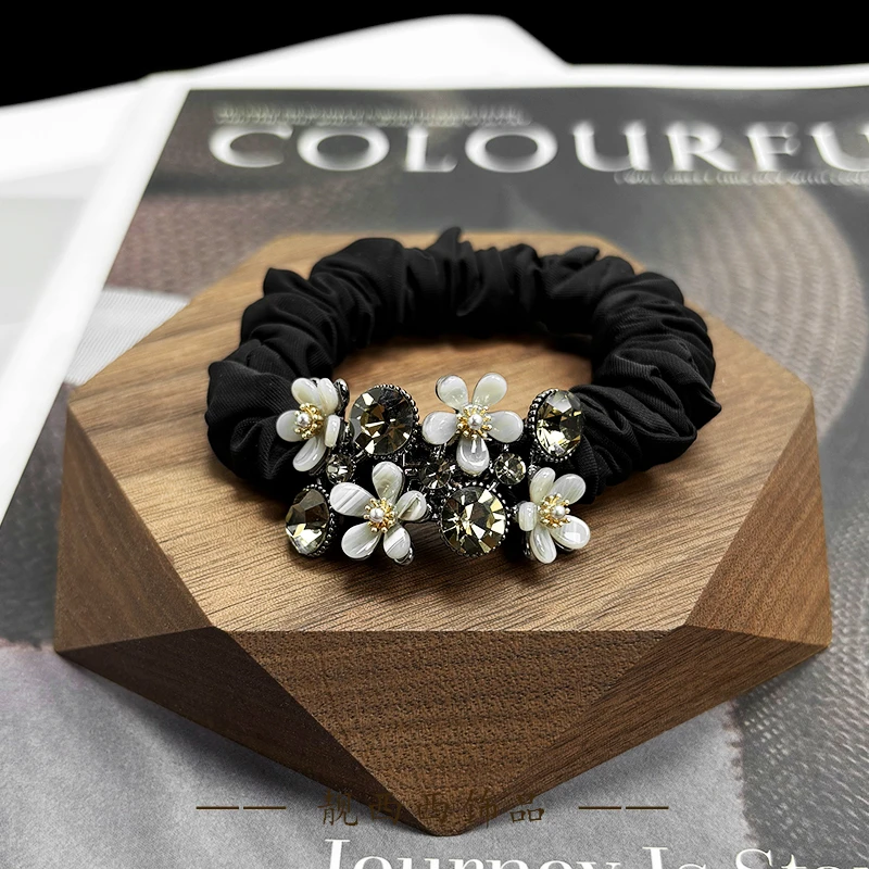 【LXX靓西西】152 法式优雅5瓣花高弹力面膜发圈