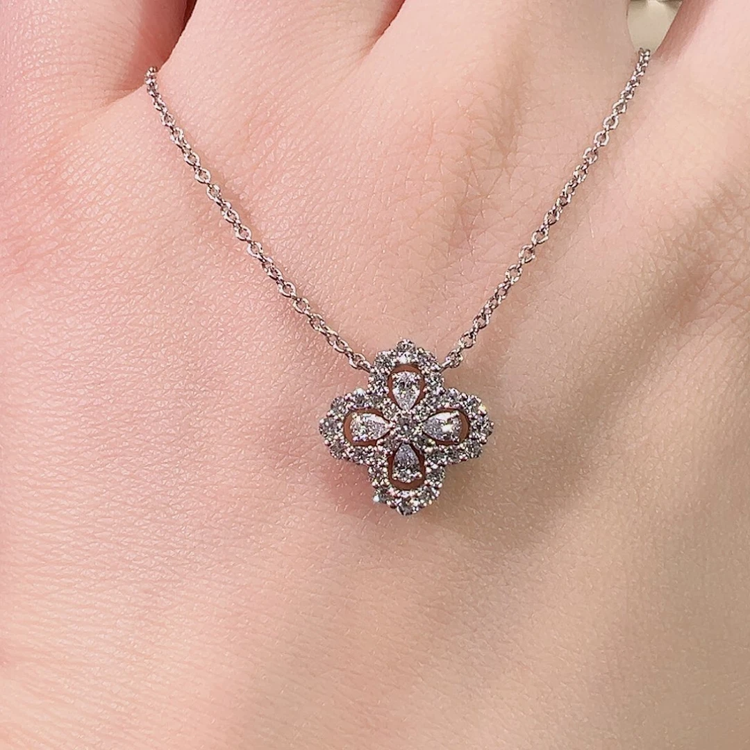 实验室培育钻石颈饰铂Pt950镶嵌四叶草项链