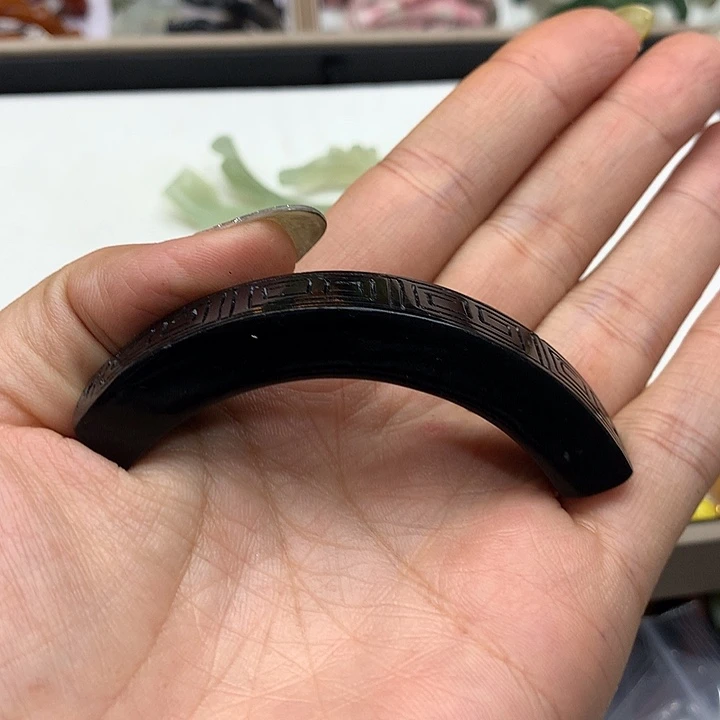 蛇纹石玉手镯未镶嵌冕**