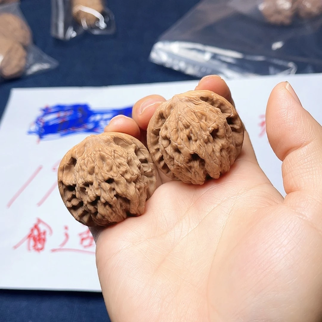 桃核把件虎41修福利