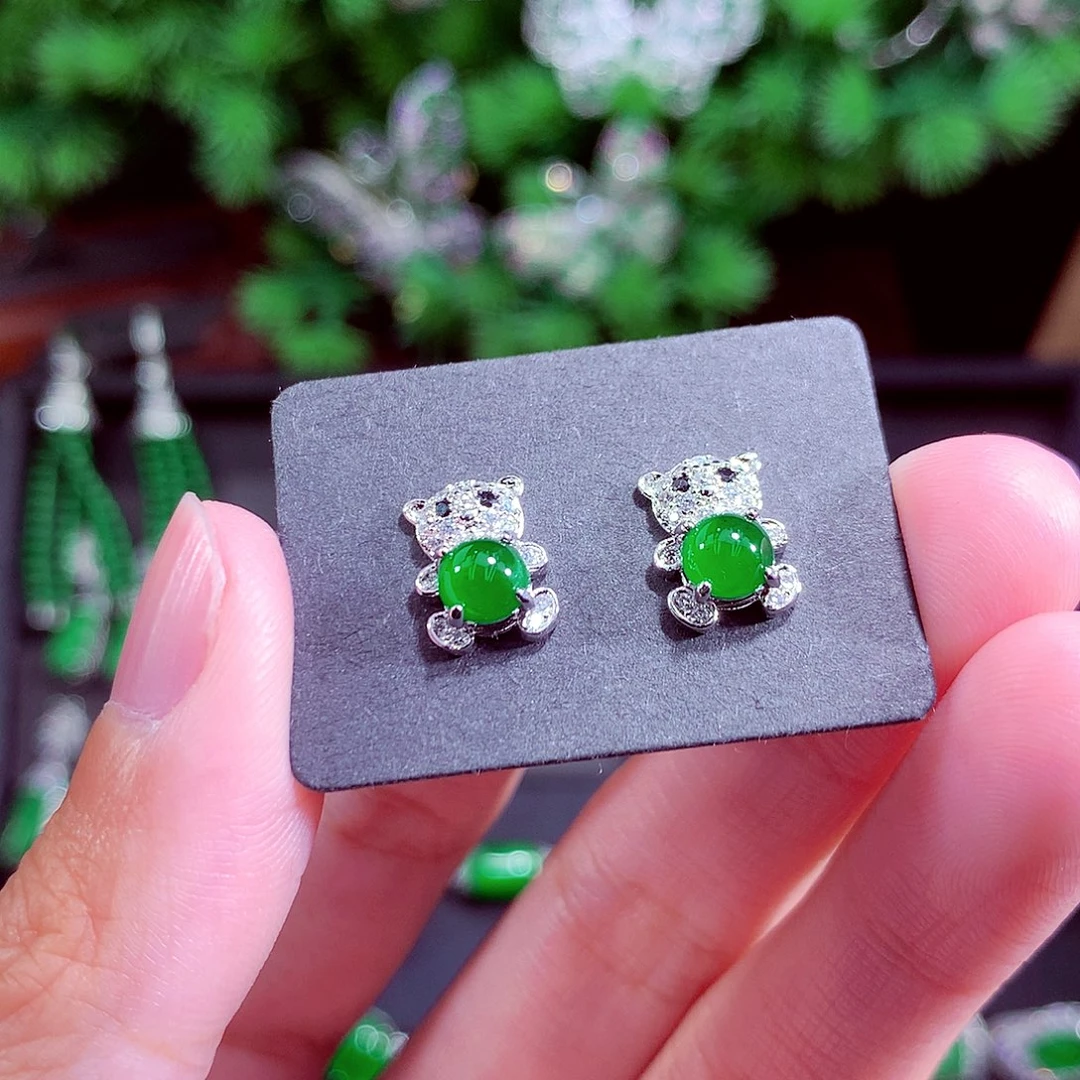 颈饰未镶嵌翡翠天然