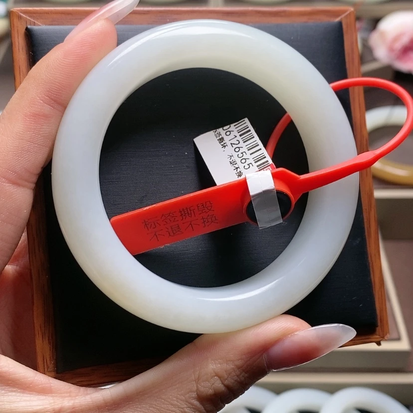 【闪购商品】和田玉手镯未镶嵌