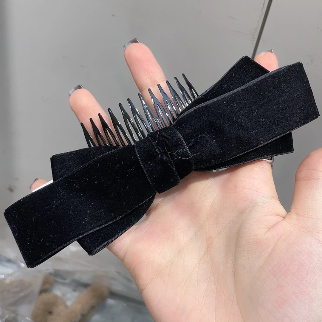 布艺非金属黑色倒插