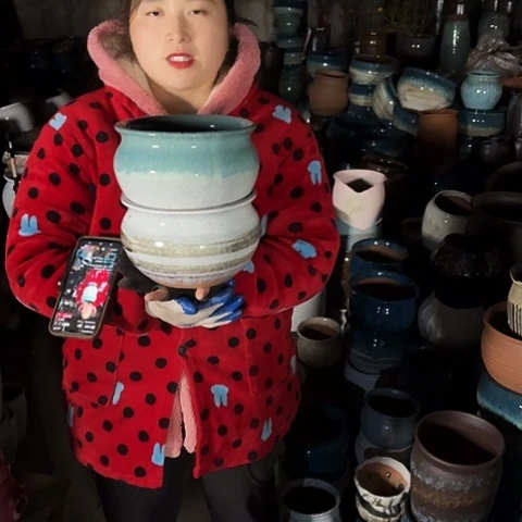 口19高13瑕疵盆子。