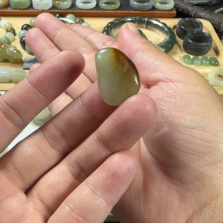 和田玉未镶嵌颈饰福利