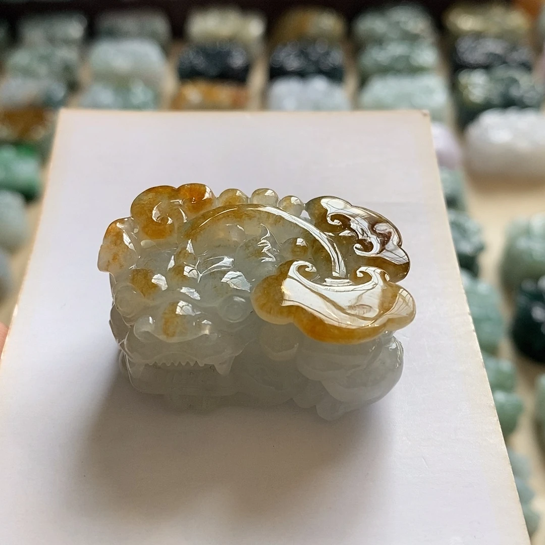 小***民颈饰未镶嵌翡翠天然翡翠貔貅吊坠