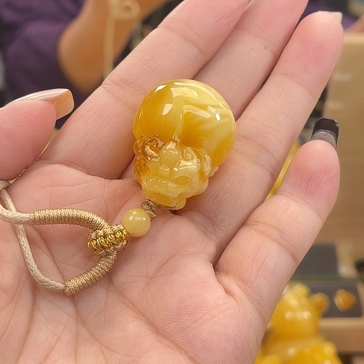 琥珀未镶嵌珠宝奇石h54