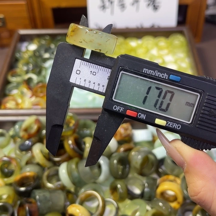 蛇纹石玉未镶嵌戒指22