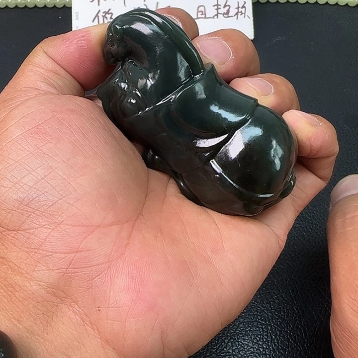 未镶嵌和田玉把件