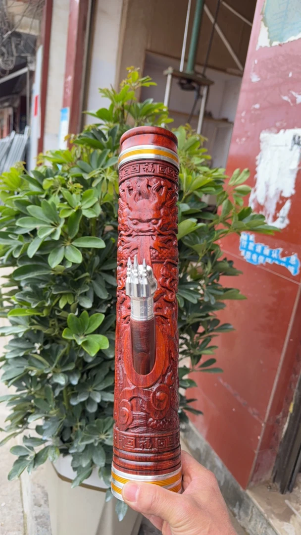 小号雕龙款水烟筒 高：38.5公分 内口：5.4公分 外口：6.7公分