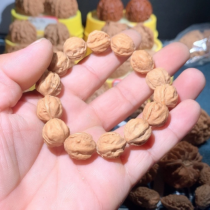 把件文玩核桃小赤龙手串