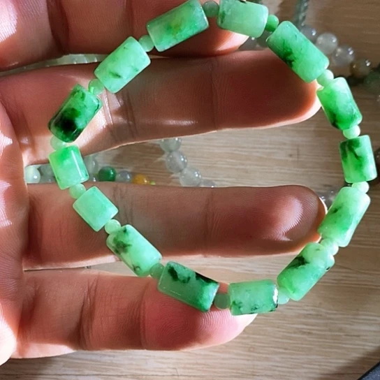 未镶嵌定制翡翠牌子