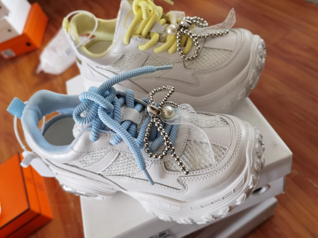 8865女士透气网休闲鞋