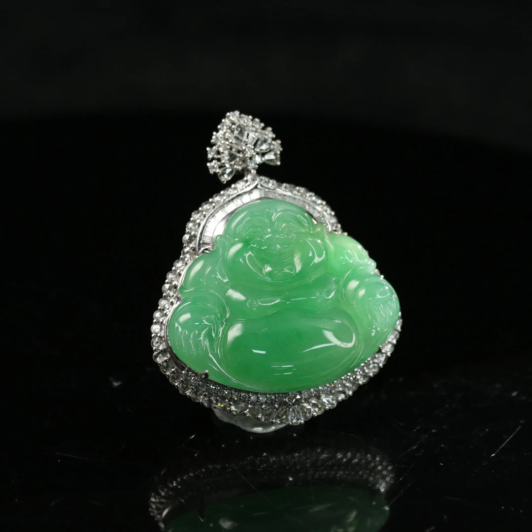 65天然缅甸翡翠A货18k冰绿佛公/100966/上海嘉禾拍卖