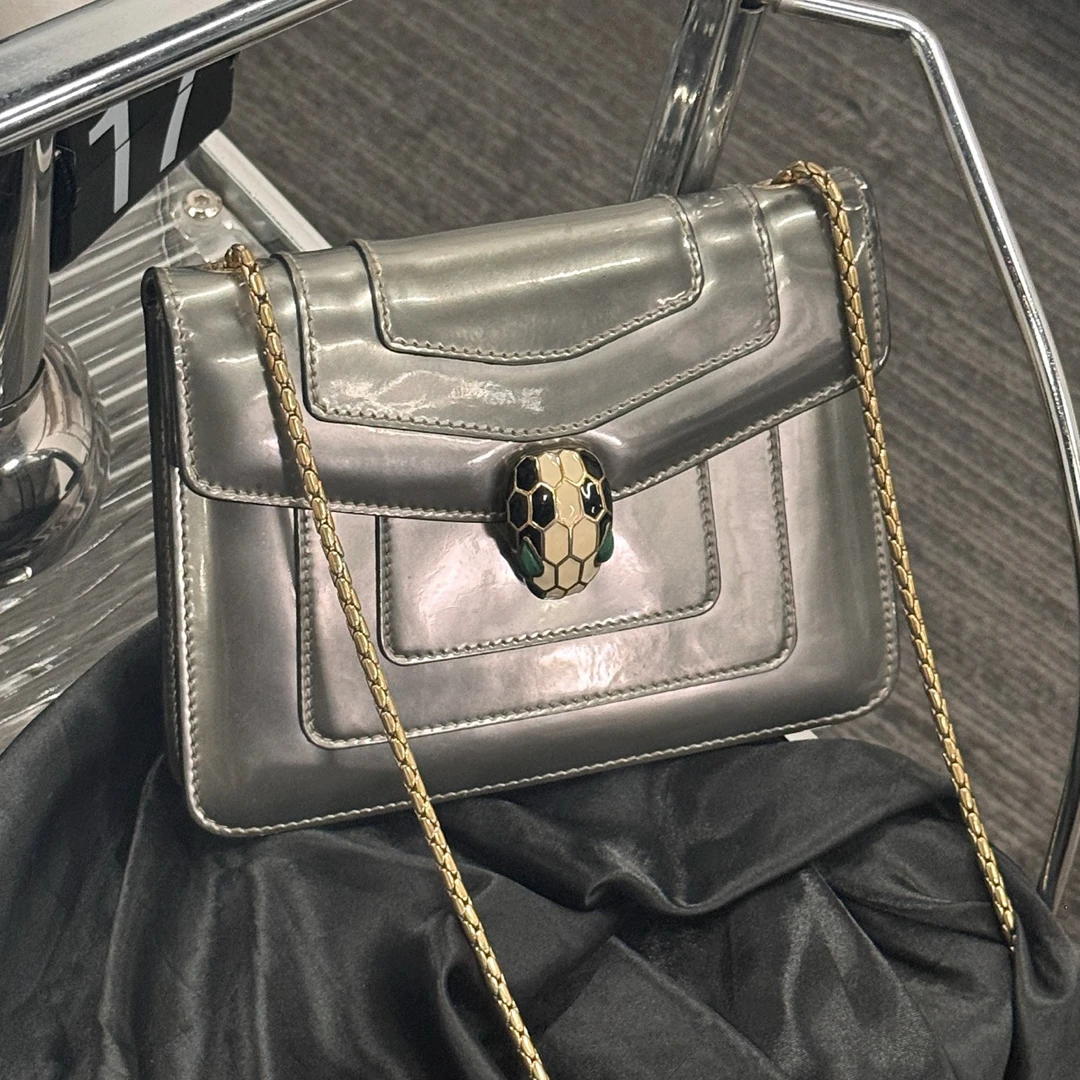 95新 BVLGARI/宝格丽 95新宝格丽银色蛇头链条包12341361