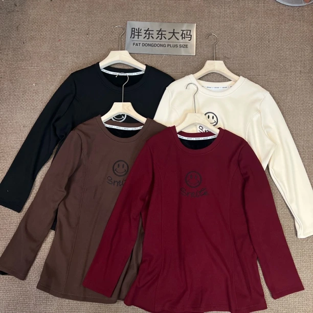「青春怪兽」东东家*9990大码新款加绒休闲百搭笑脸宽松显瘦打底衫