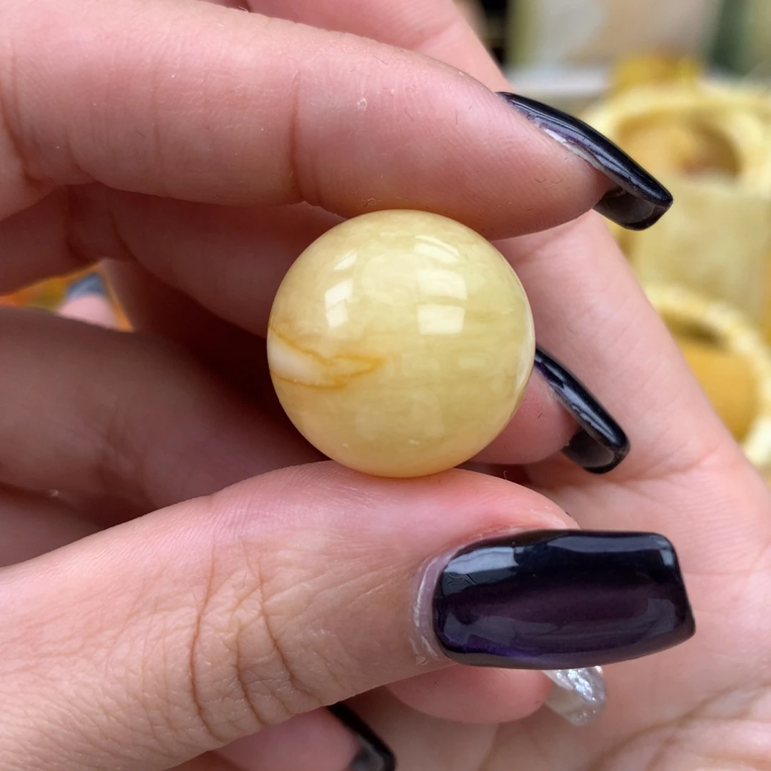 琥珀未镶嵌裸石19