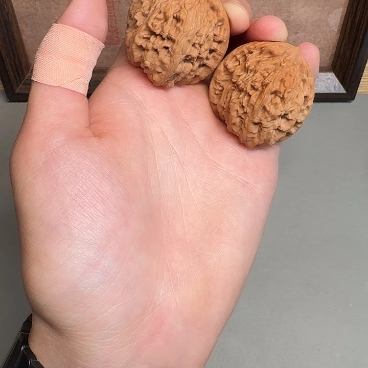 文玩核桃吊坠新****】虎头88888888