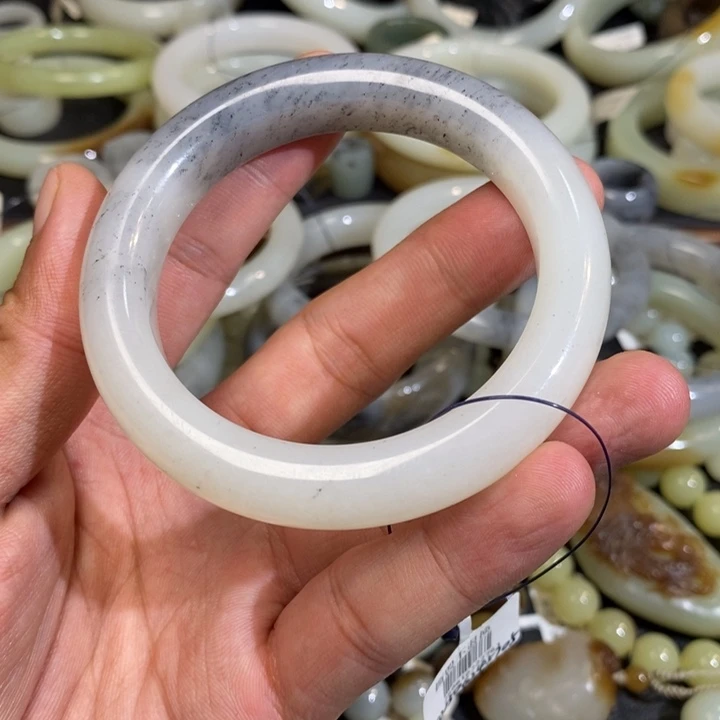 未镶嵌手镯和田玉新疆和田黑山矿青花手镯