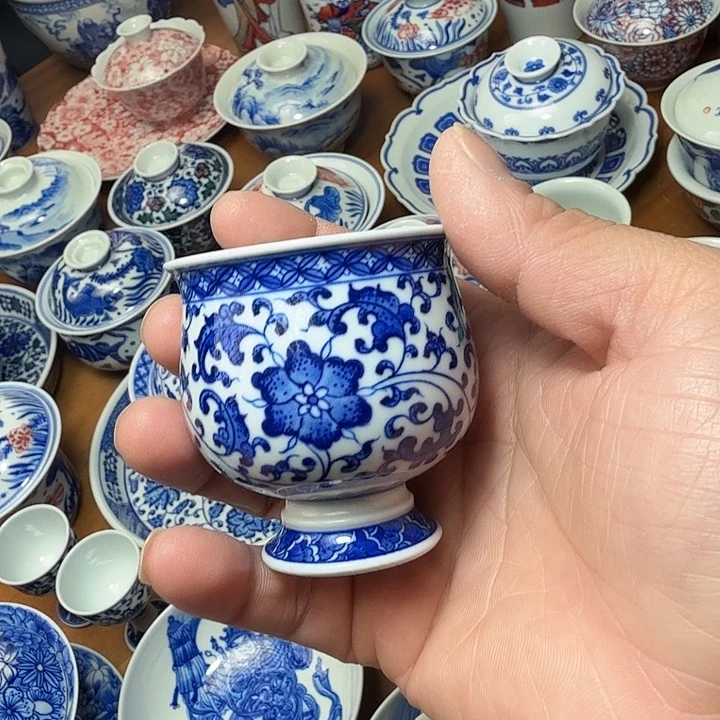 手绘缠枝莲高足杯