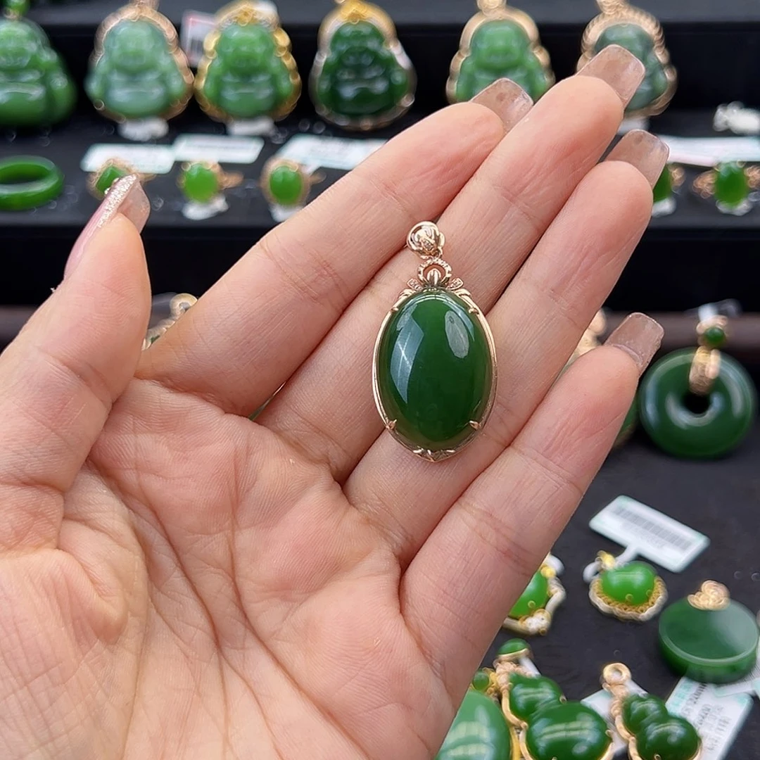 和田玉（碧玉）18K金镶嵌颈饰