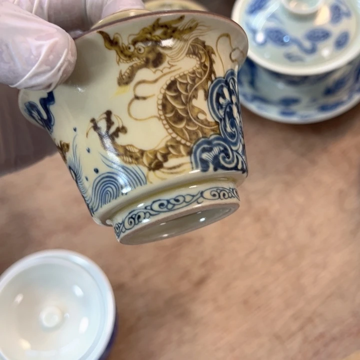 瓷片釉里金穿花龙马蹄盖碗全品