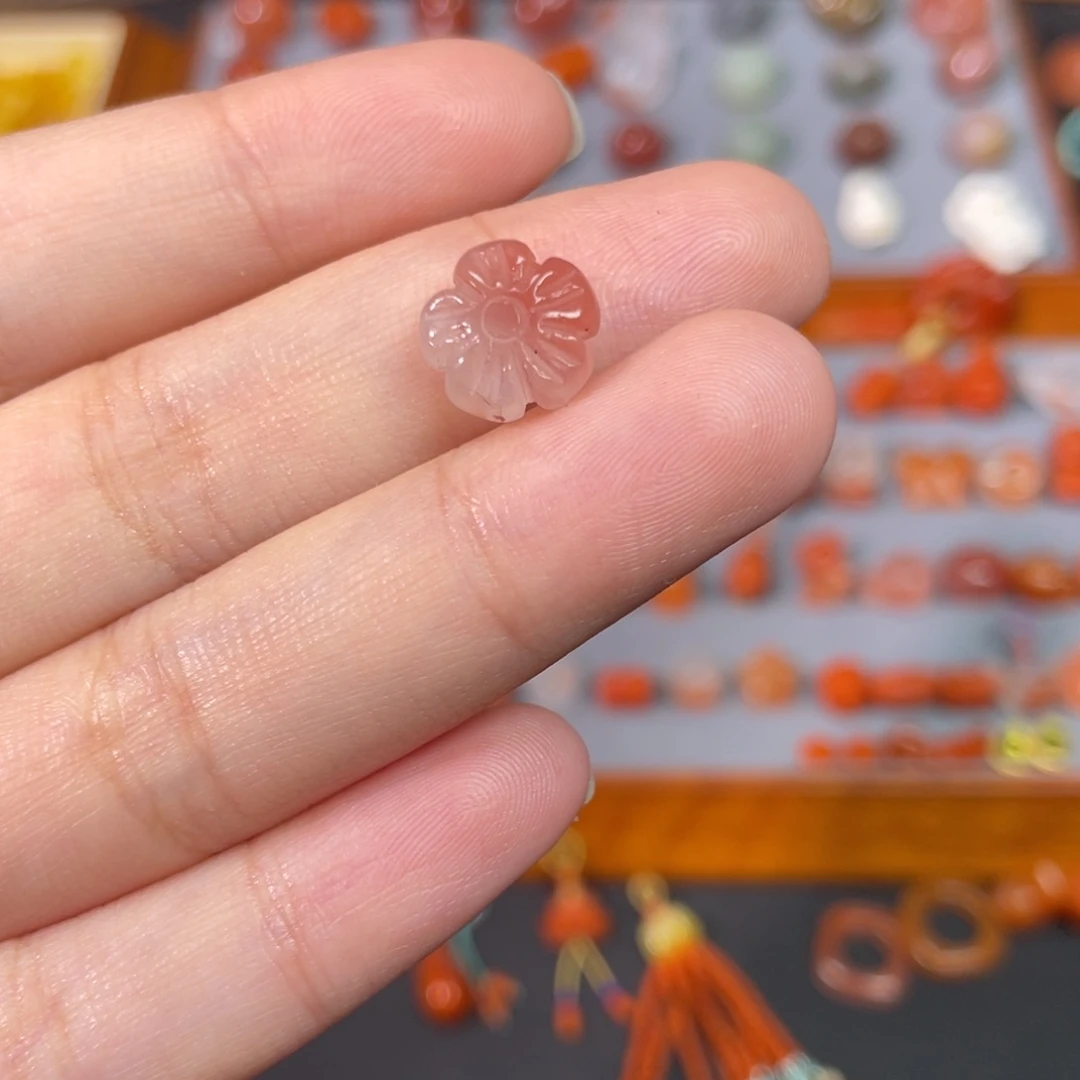 南红玛瑙未镶嵌小花通孔