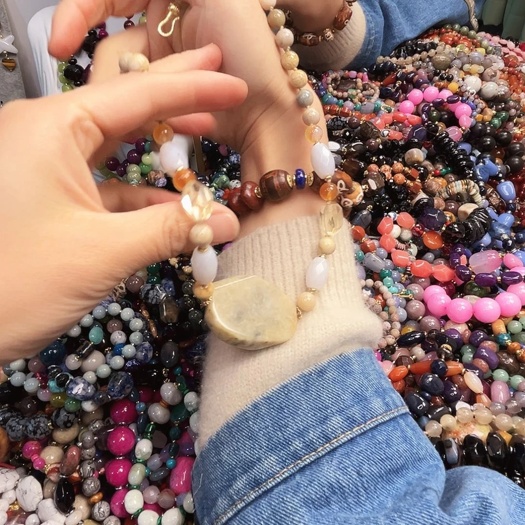 玛瑙/玉髓合金颈饰珊瑚玉