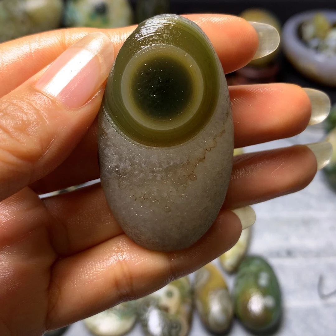 玛瑙/玉髓裸石未镶嵌?***治