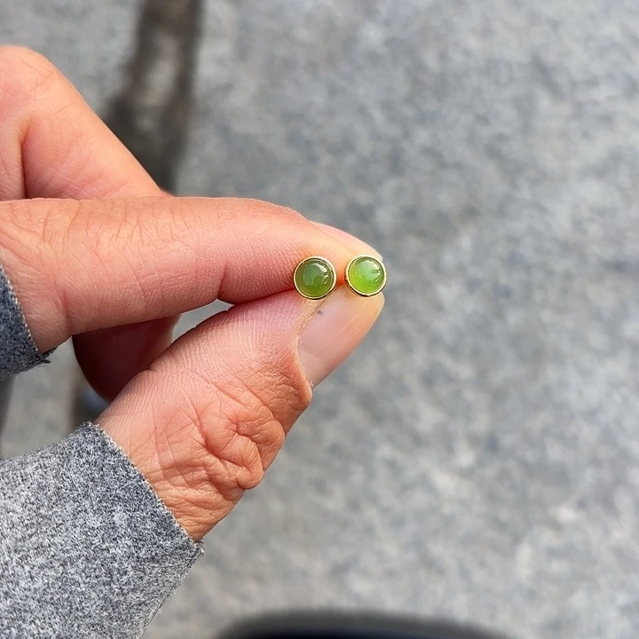 银S925镶嵌和田玉（碧玉）耳钉