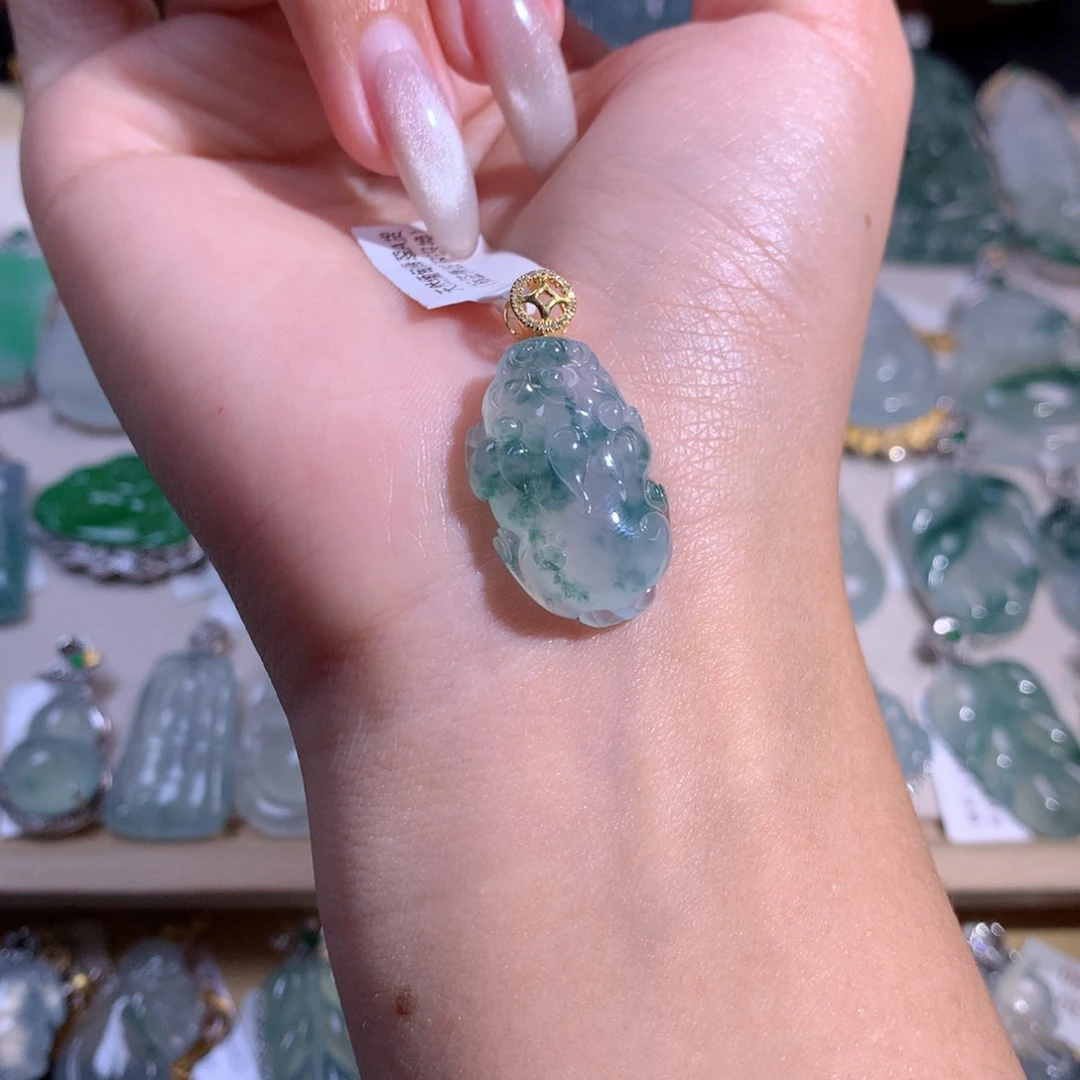 翡翠吊坠(不含链)18K金镶嵌