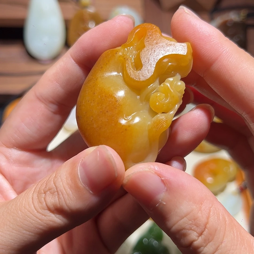 颈饰未镶嵌和田玉o***n