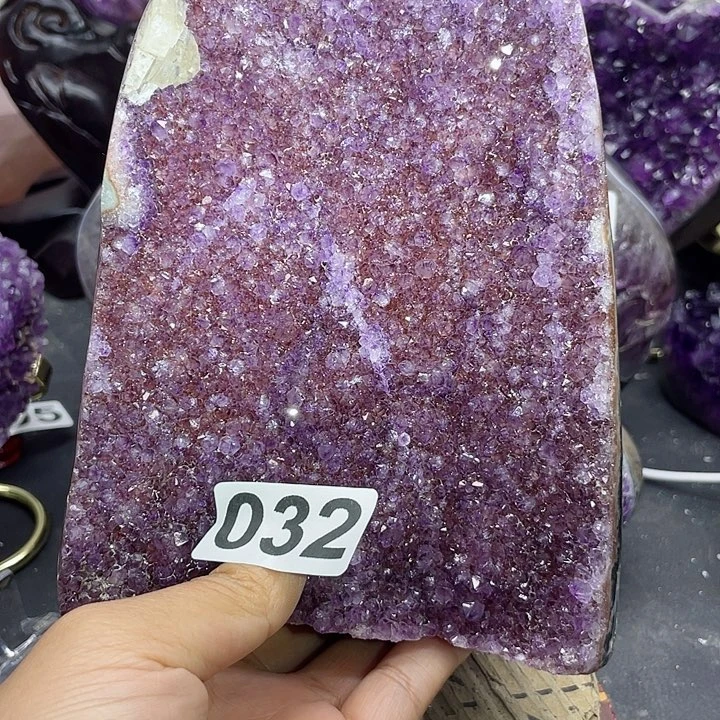 未镶嵌水晶大型摆件（非配饰）