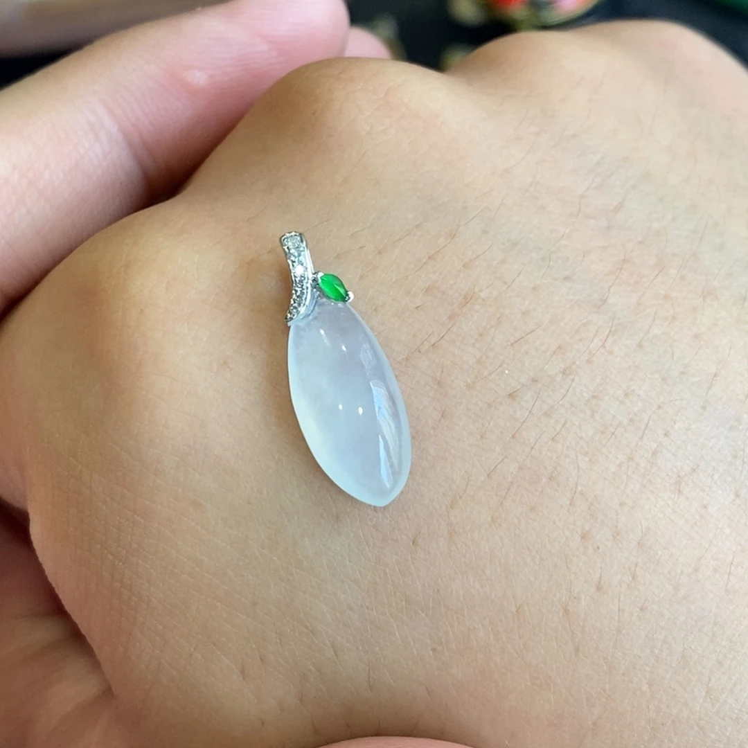 定制翡翠未镶嵌瓜