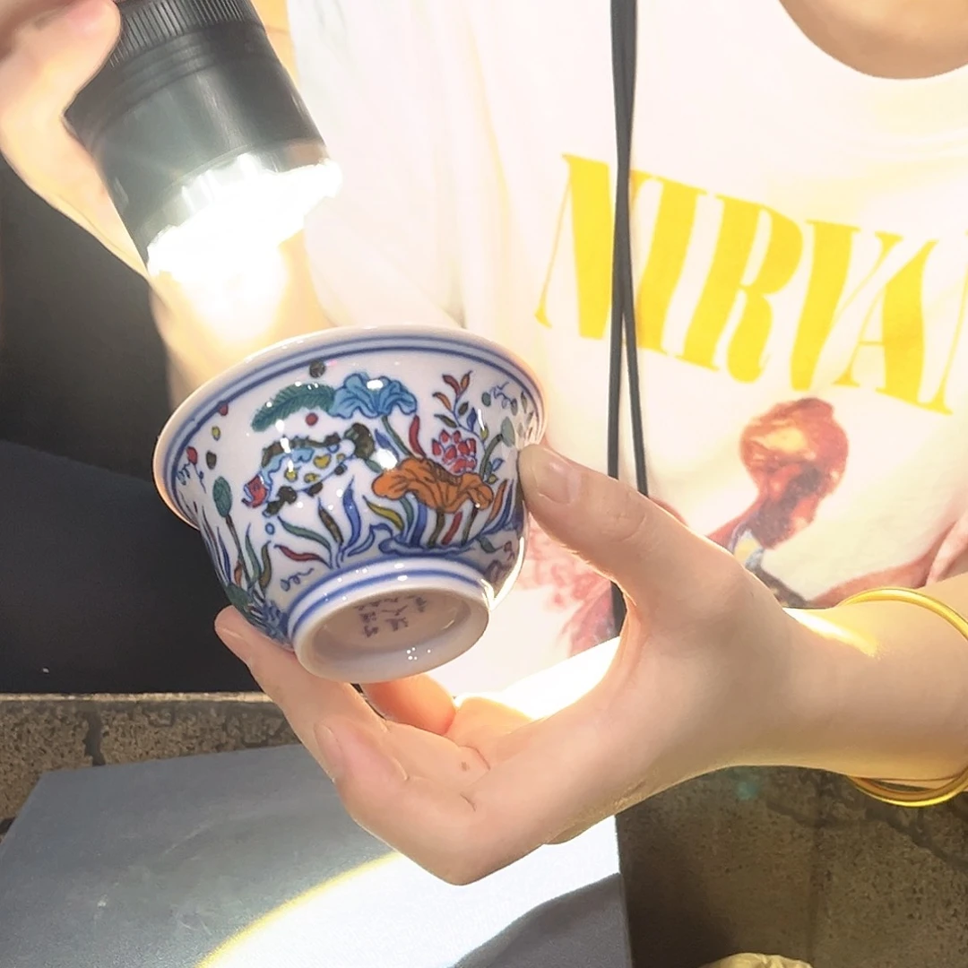 摆件////景德镇陶瓷器。杯。红。