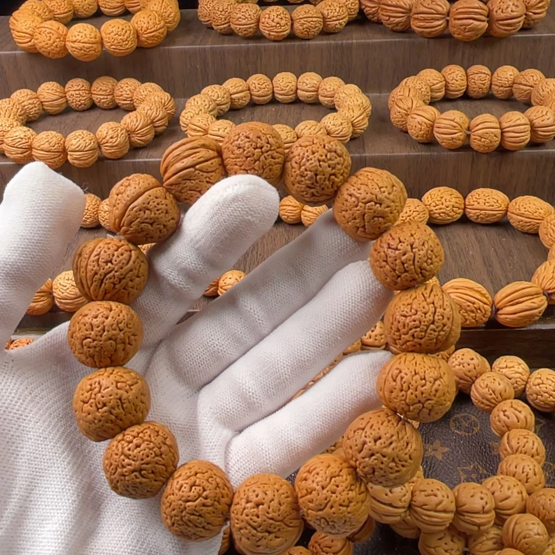 吊坠桃核大满天星