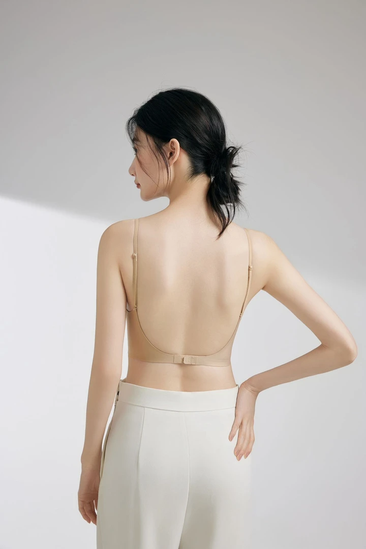 美丽姐的大U背可交叉带粉底液内衣9339