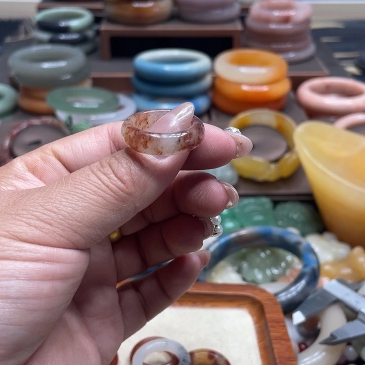 石英质玉手镯合金