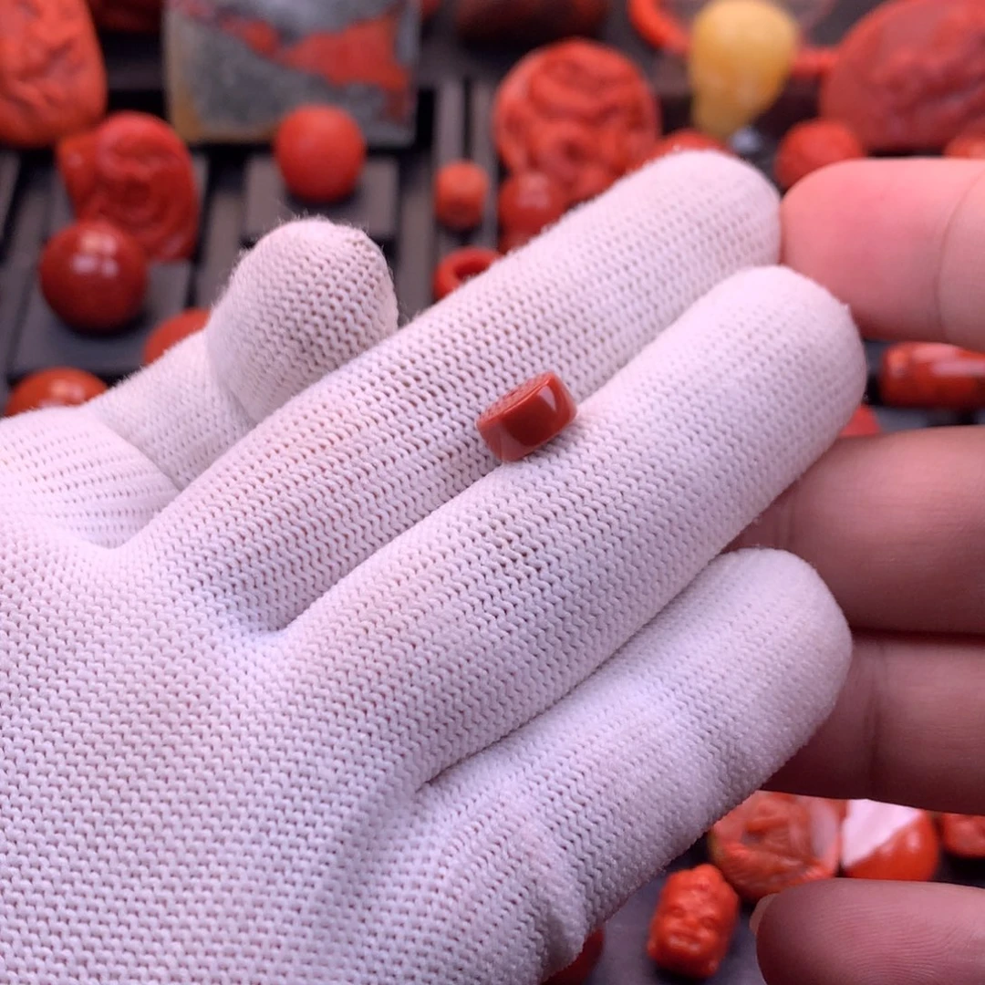 南红玛瑙未镶嵌川料原矿满色满肉精工直切隔片9mm厚5mm