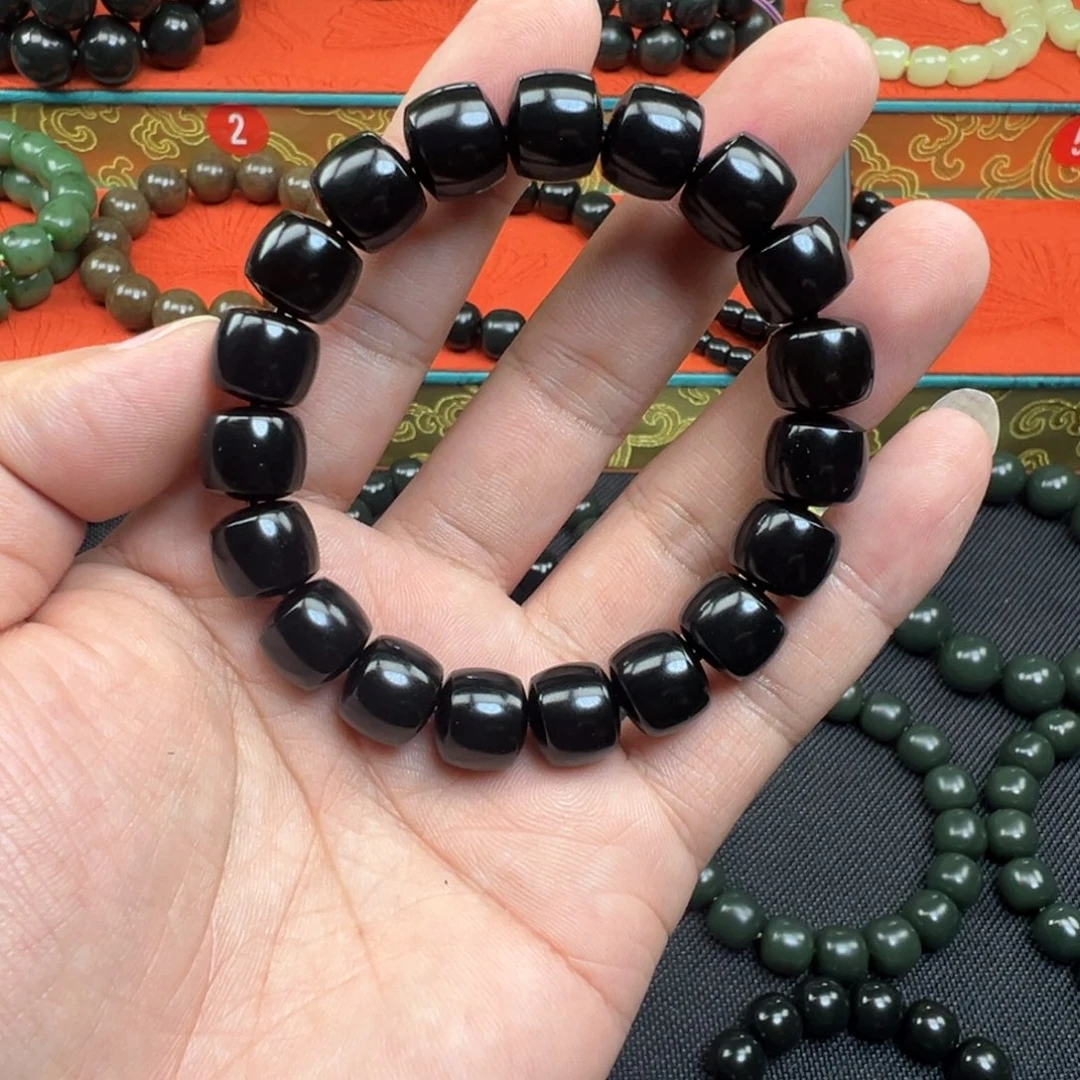 铭***哥和田玉未镶嵌手链