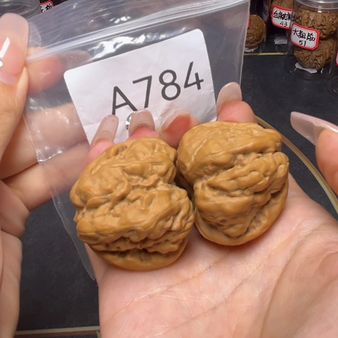 文玩核桃吊坠蛤蟆头肚子43边43