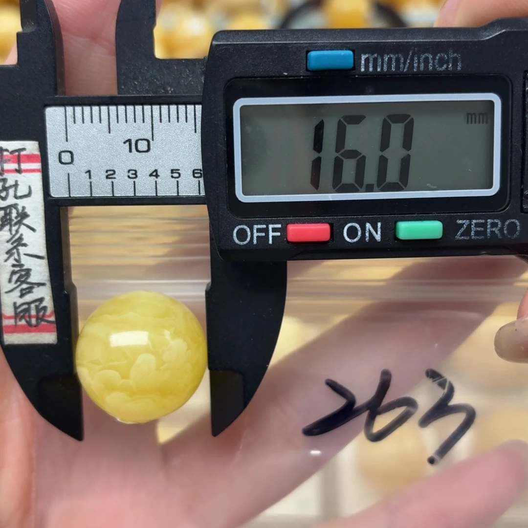 华***吊未镶嵌蜜蜡裸石蜜蜡