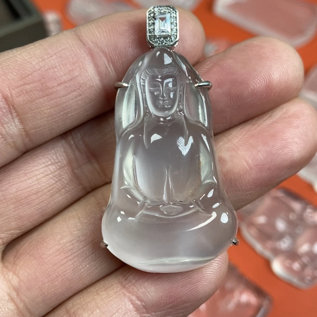 桐***泯石英质玉银S925镶嵌颈饰