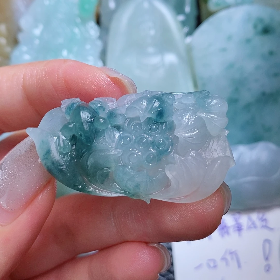 未镶嵌定制翡翠毛货付款后确认抛光