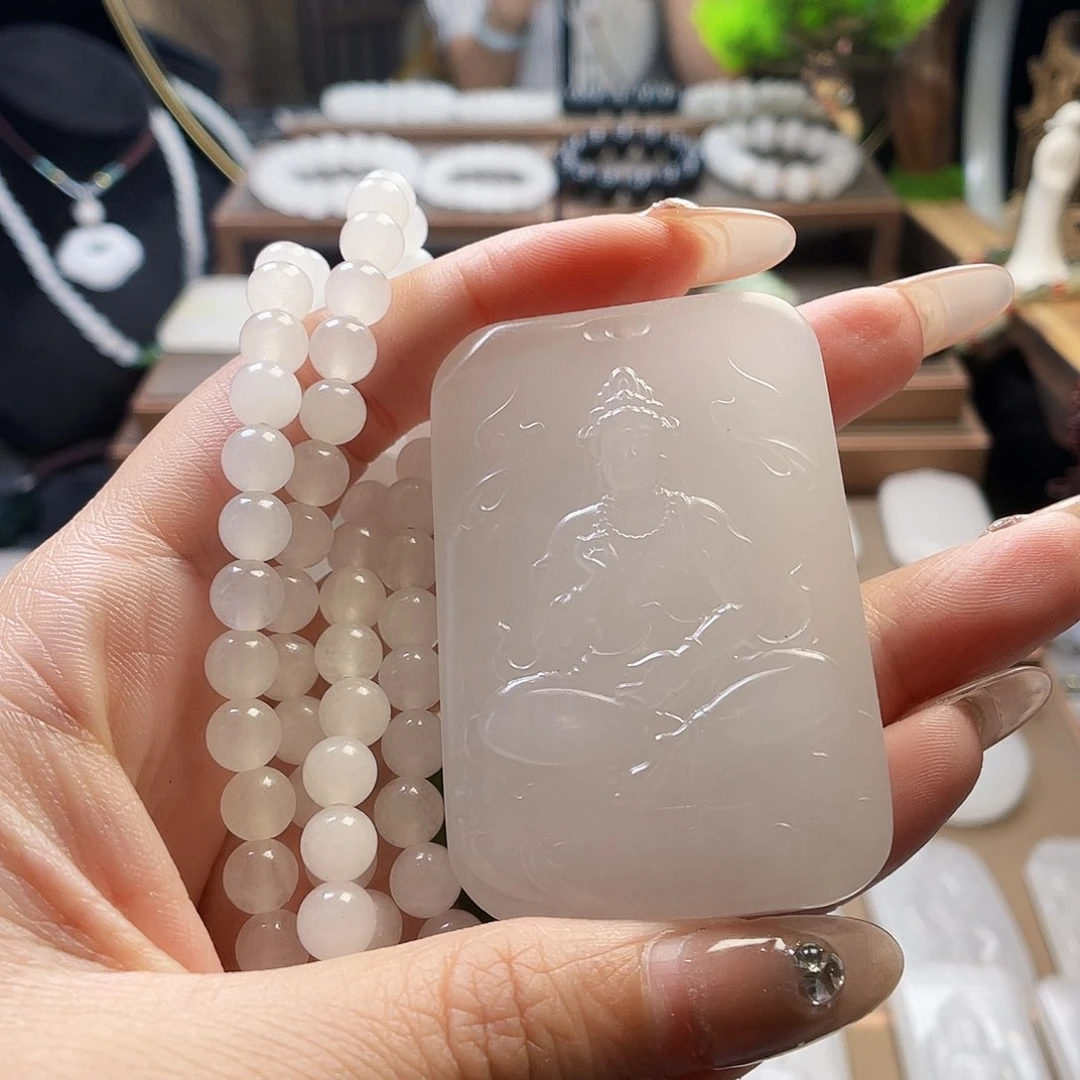 石英质玉（金丝玉）未镶嵌颈饰热**长新疆金丝玉双面雕工