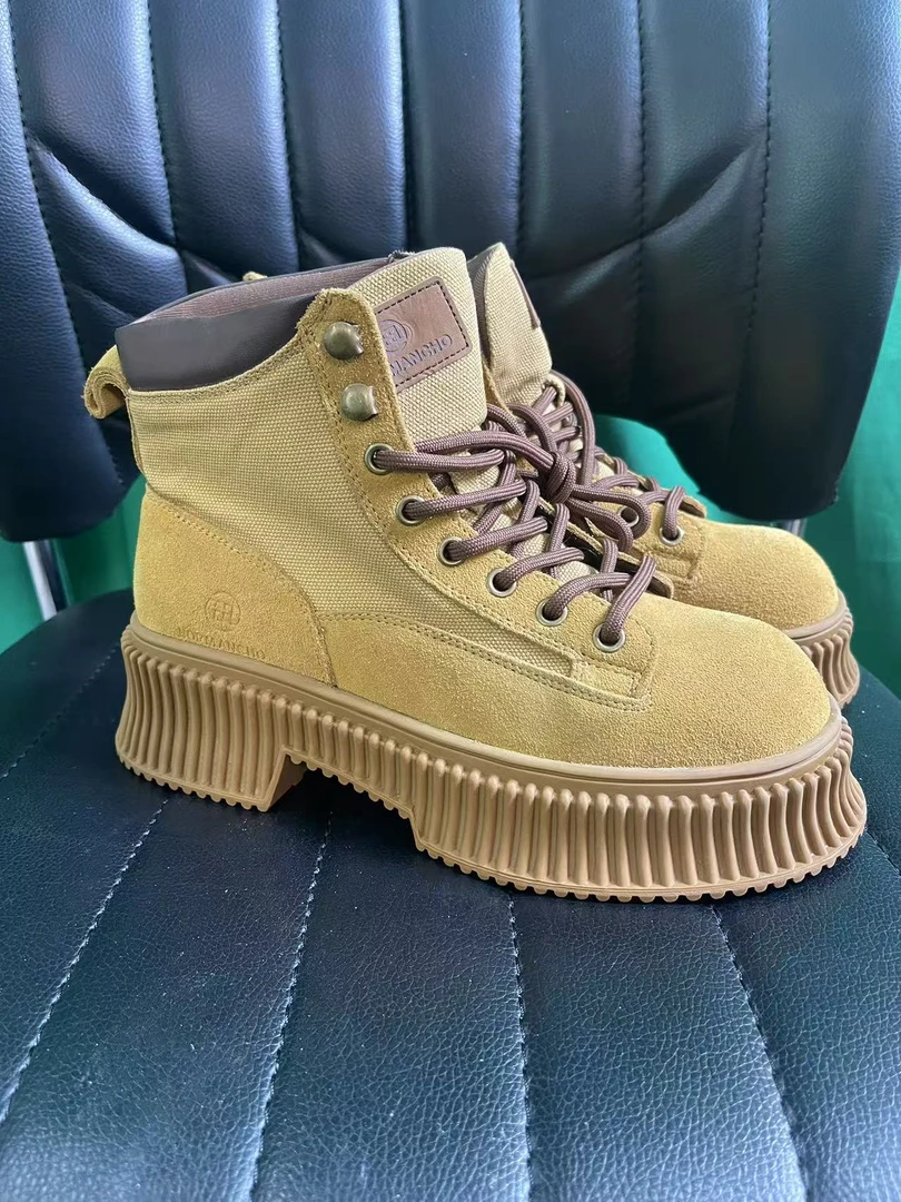 2025年 女马丁靴 AB109