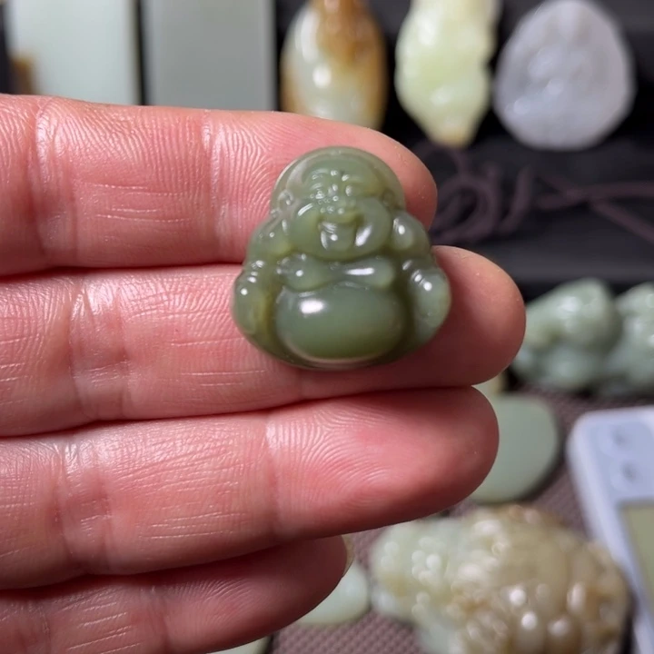 和田玉（糖玉）未镶嵌挂件