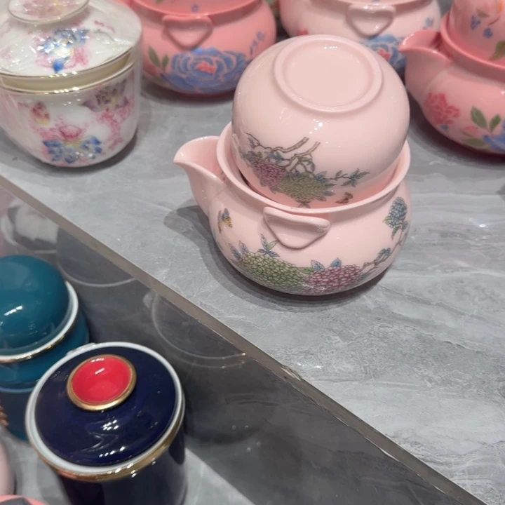 我不在这里吃饭你