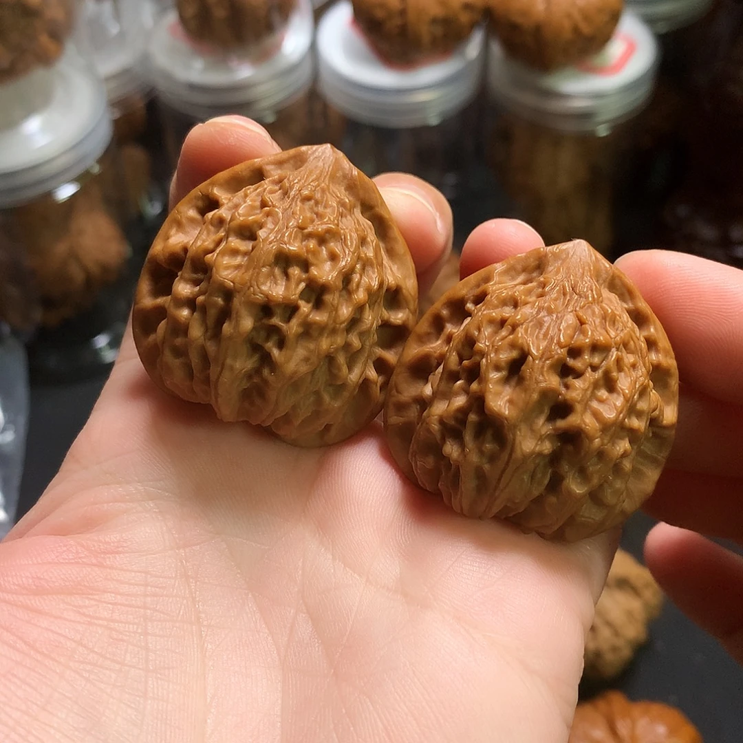 把件文玩核桃金牛38