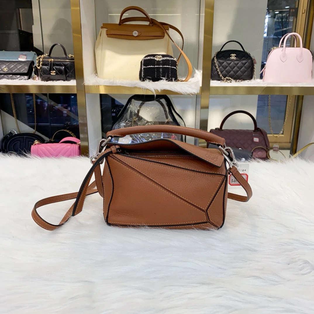 99新 LOEWE/罗意威 Loewe罗意威 mini puzzle 焦糖色几何包